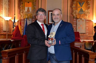 VILLENA CUÉNTAME ACTO DE ENTREGA DE LA ARRACADA DE ORO y DIPLOMAS DE