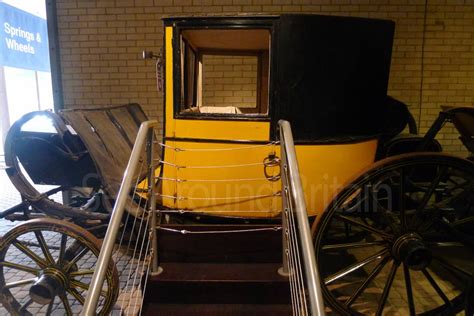 Pictures of Stockwood Discovery Centre museum, Stockwood Park, Luton, Bedfordshire LU1 4LX - See ...