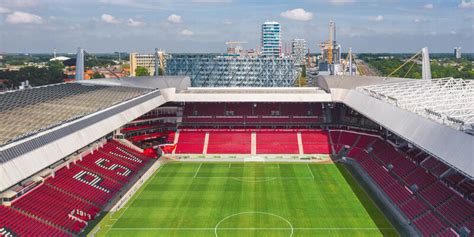 Profpraat Springende Supporters In Het Psv Stadion