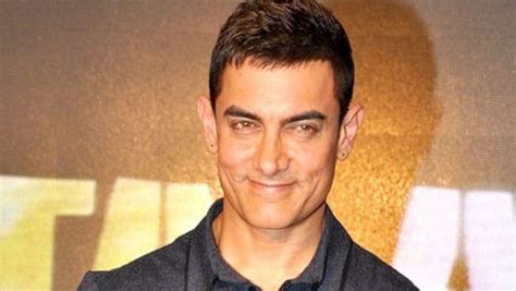 Aamir Khan आमिर खान से फैन ने पूछा शाहरुख खान से जुड़ा सवाल