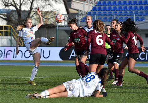 Calcio Femminile Como Women Sconfitto Di Misura Dal Pomigliano