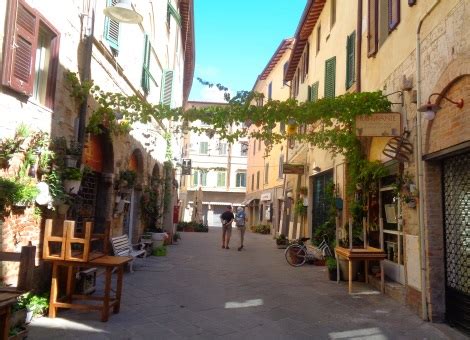 Grosseto, a great city in the south of Tuscany: Info and Sights Grosseto