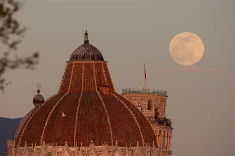 Pink Moon delights skywatchers around the world (April full moon 2023 ...