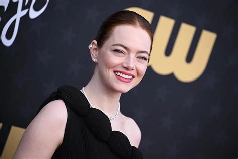 Emma Stone Defends Sex Scenes In Poor Things Its True To Bellas