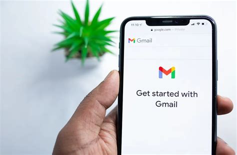 mencari  melihat pesan arsip  gmail