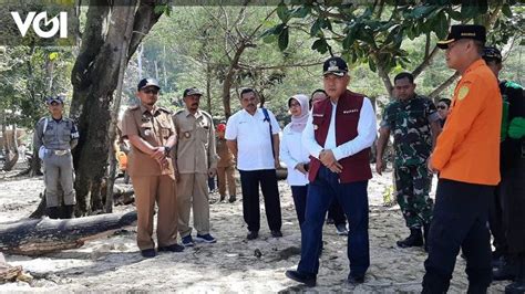 Orang Terseret Ombak Pantai Jembatan Panjang Malang Drone Digunakan