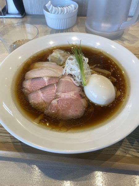 『特製中華蕎麦〈醤油〉大盛 （手揉みめん吊し焼きバラ丼』宍道湖しじみ中華蕎麦 琥珀 東京本店のレビュー ラーメンデータベース