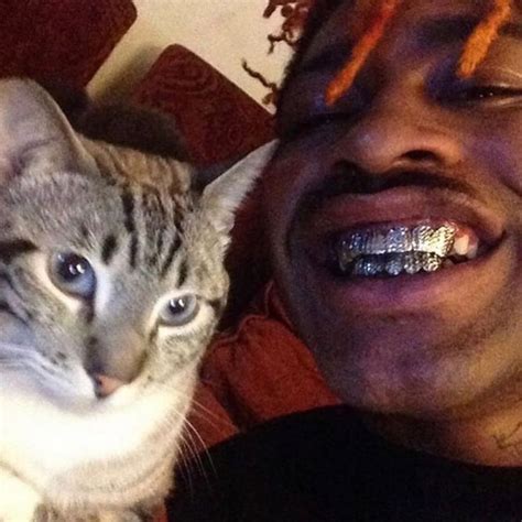 Pin By On Lil Tracy Lil Tracy Selfie Lucky Rapper Rappers