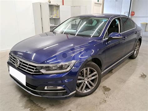 VW Passat 2 0 CR TDI DSG R Line Full LED Kamera 150 KS Automobili