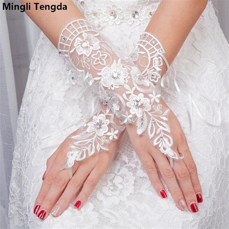 Sexy Wedding Gloves For Bride White Lace With Pearls Fingerless Wedding Gloves Wedding