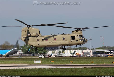 14 08167 US Army Boeing CH 47F Chinook Photo By Florian Resech ID