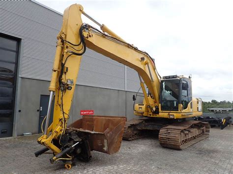 Komatsu Pc210lc 8 Crawler Excavators Construction Equipment Komatsu Used Equipment