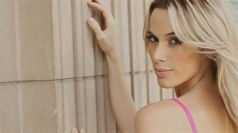 Luli Fernandez Luli Fernandez Chechu Bonelli Caps Hot BL 2014