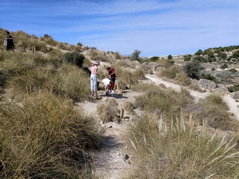 Alumnos Del Colegio Salesianos Llevan A Cabo Otro Riego De Emergencia A