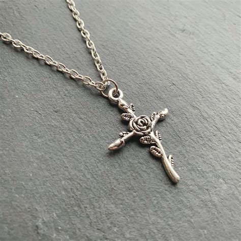 Rose cross necklace | ☽ ShopMoonChild