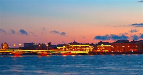 Free Photo | View of St. Petersburg in sunset