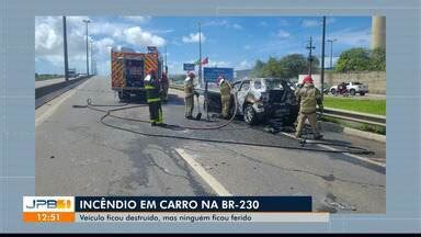 JPB1 Carro pega fogo nesta terça feira na Br 230 em João Pessoa