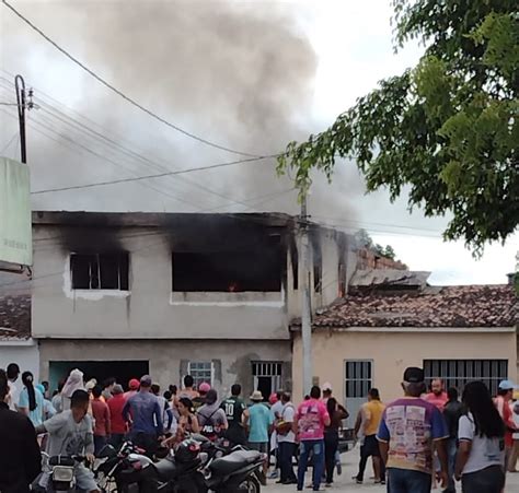 Homem sofre queimaduras de 1º 2º e 3º graus após explosão em depósito