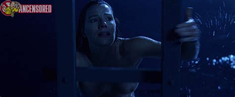 Odessa Munroe Desnuda En Freddy Vs Jason