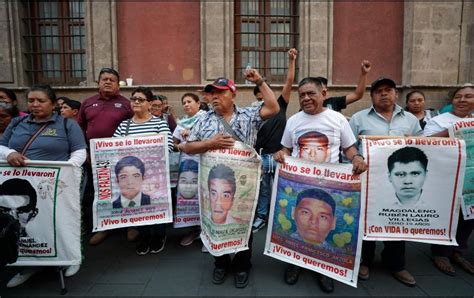 Caso Ayotzinapa Padres De Estudiantes Demandan A L Pez Obrador Una