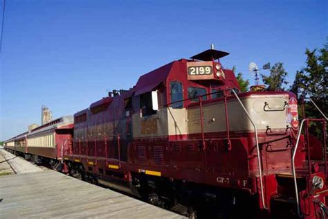 Grapevine Vintage Railroad | Tour Texas