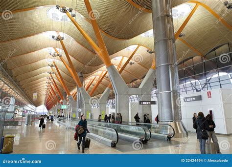 Aeroporto T De Madrid Barajas Imagem De Stock Editorial Imagem De