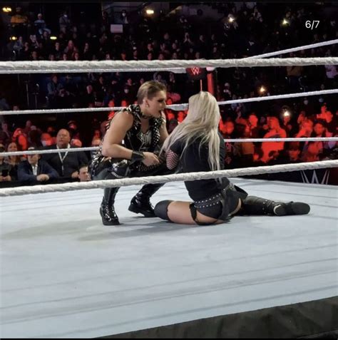 Liv Morgan X Rhea Ripley In 2022 Female Wrestlers Wwe Female