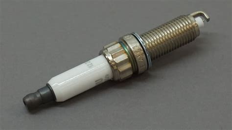 MINI Spark Plug High Power Beru 12 ZR 6 SP2 12120035933 12ZR6SP03