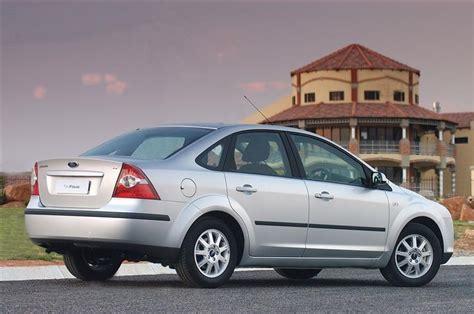 Ford Focus Sedan 1 6 Trend 2005 Driving Impression