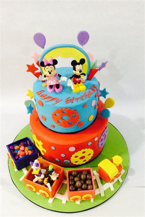 Mickey and Minnie Mouse Cake! - Decorated Cake by - CakesDecor