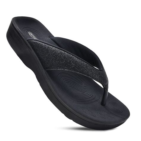 15 Most Comfortable Flip Flops For Women In 2024