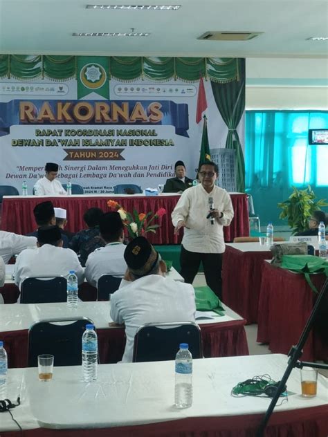 Didin Damanhuri Perlunya Demokrasi Keluar Dari Cengkeraman Barat