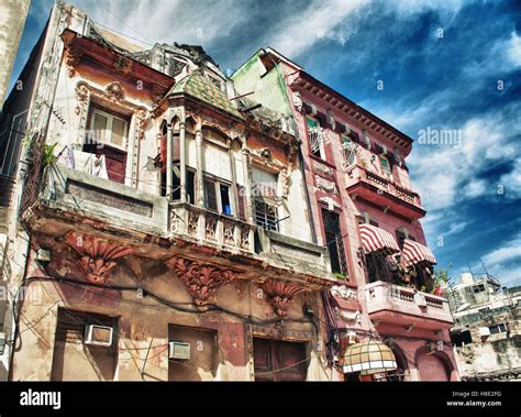 havana colonial building  crumbling balconies  dramatic