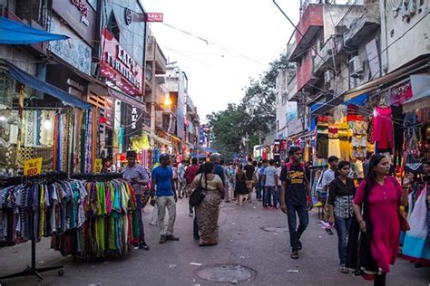 Sarojini Nagar Market Delhi Timings Day Off Shopping Tips