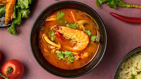 How To Make Tom Yum Kung Hot And Sour Soup Cuisine Atlas