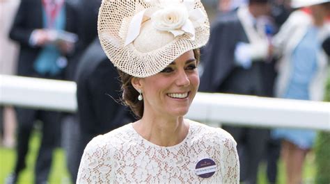 Photos Kate Middleton Sublime En Robe En Dentelle Transparente à Ascot