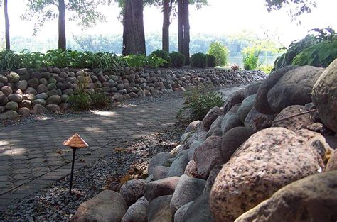 Granite Boulders & Cobbles for Landscapes | Kafka Granite