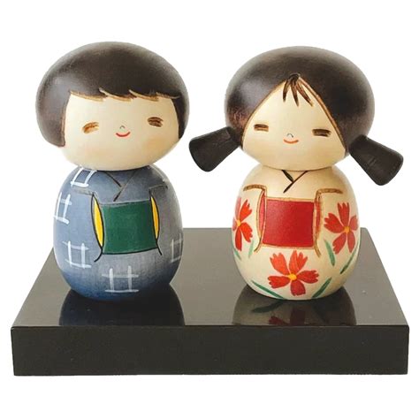 Usaburo Modern Japanese Kokeshi Doll Come Spring Small Made In Japan