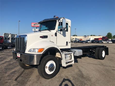 2016 Peterbilt 337 Truck Country