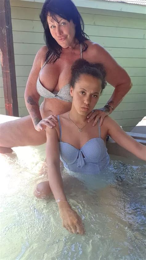 Nuneaton Mum And Daughter Rake In 8k A Month By Posing Naked Together