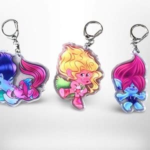 KEYCHAIN Trolls Band Together Kismet Branch 7cm, Clear Acrylic Charm ...