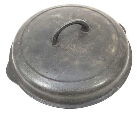 Lot Griswold Cast Iron Dutch Oven Lid