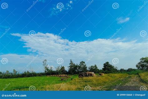 Drive on the Rural Country Road of Vermont Stock Photo - Image of ...