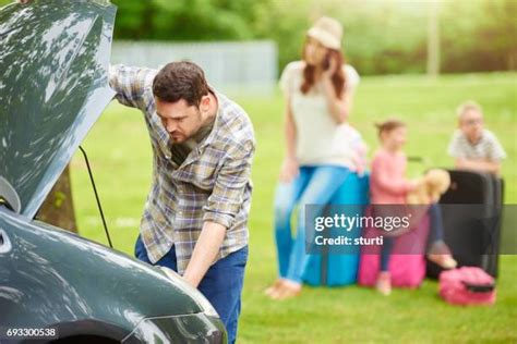 Car Breakdown Cover Photos and Premium High Res Pictures - Getty Images