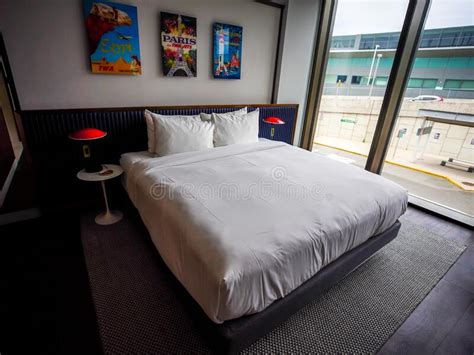 Deluxe King Room At The Twa Hotel Living Wing Behind The Landmark Twa Flight Center Building At