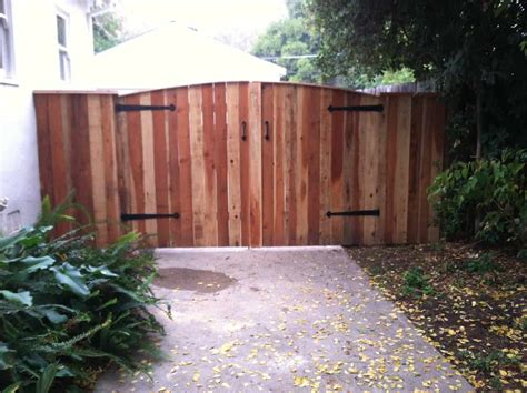 Wood Fencing Gallery Aguilar Fence Inc