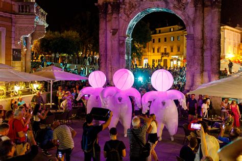 U Puli Održan Osmi Visualia Festival Posjetitelji Uživali U