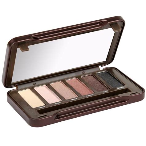 Paleta De Maquillaje Compacta Nude En BYS Maquillaje