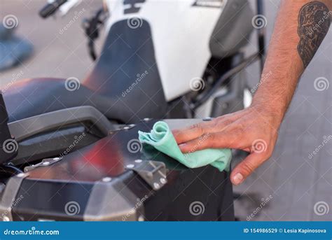 Nettoyage De Vélo De Moto De Station De Lavage De Moto Grand Avec L