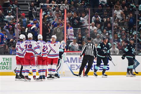 Recap Nyr Light Their Way Through The Dark Beat Seattle